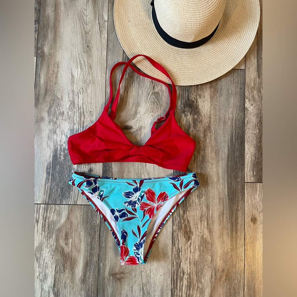 Xs two piece swimsuit by Cupshe